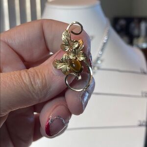 Gold Floral Women's Jewelry Piece